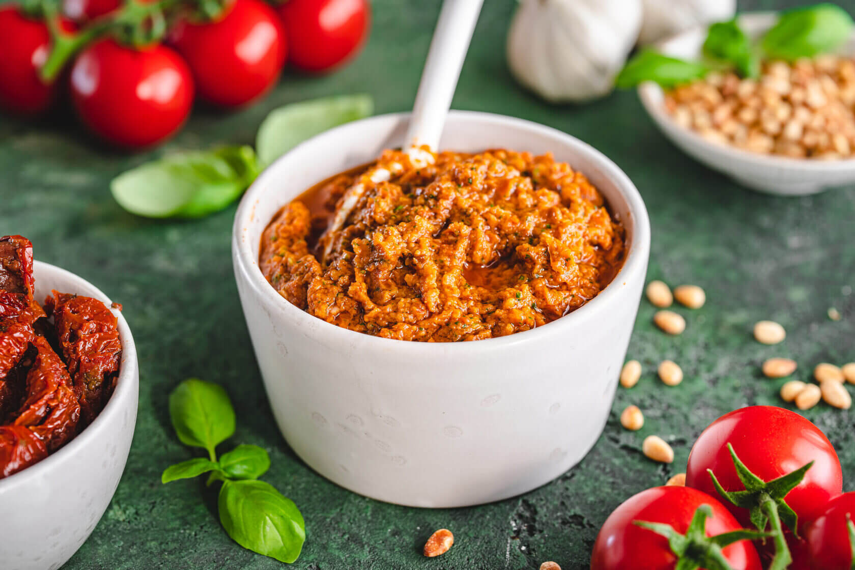 Rotes Pesto selber machen - so zauberst du dir dein Tomatenpesto Rotes Pesto selber machen - so zauberst du dir dein Tomatenpesto